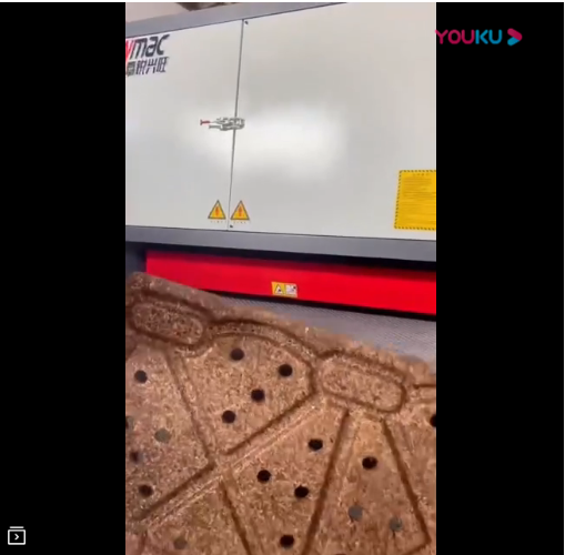 去毛刺砂光機視頻（pín）-模壓托盤（pán）去毛刺砂光機-青島嘉銳興旺平麵砂光機廠家